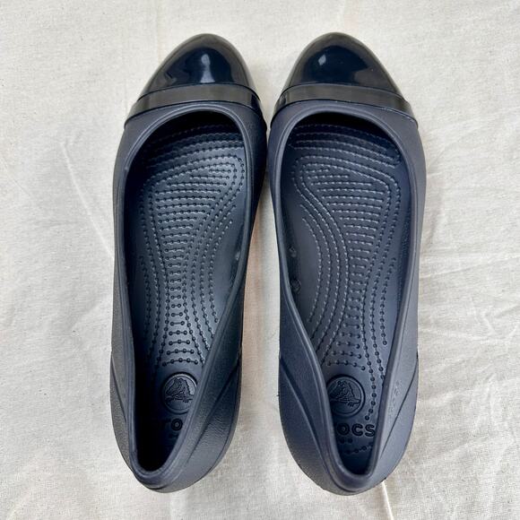 Crocs Women's Ballet Flats Black Size 8 Slip-On Round Toe Comfortable Shoes - Picture 5 of 8